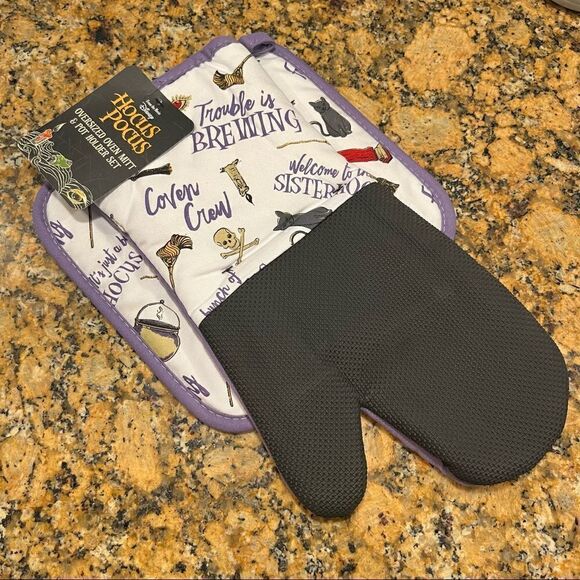 Disney Hocus Pocus Oversized Oven Mitt & Pot Holder Set Halloween - Picture 2 of 7